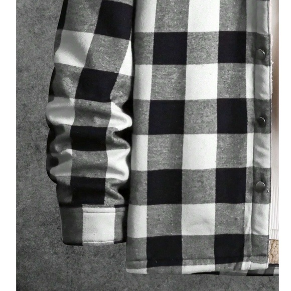 Buffalo Plaid Sherpa Lined Pocket Jacket Shacket - Picture 7 of 9